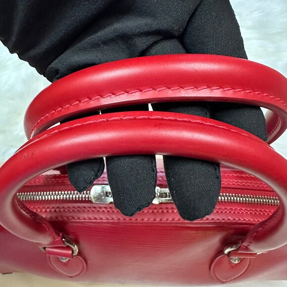 Authentic Louis Vuitton Jasmin Epi Leather Shoulder Bag - Picture 11 of 17